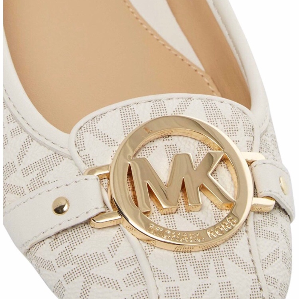 NWT Michael Kors Fulton Moccasin Vanilla Size 9.5